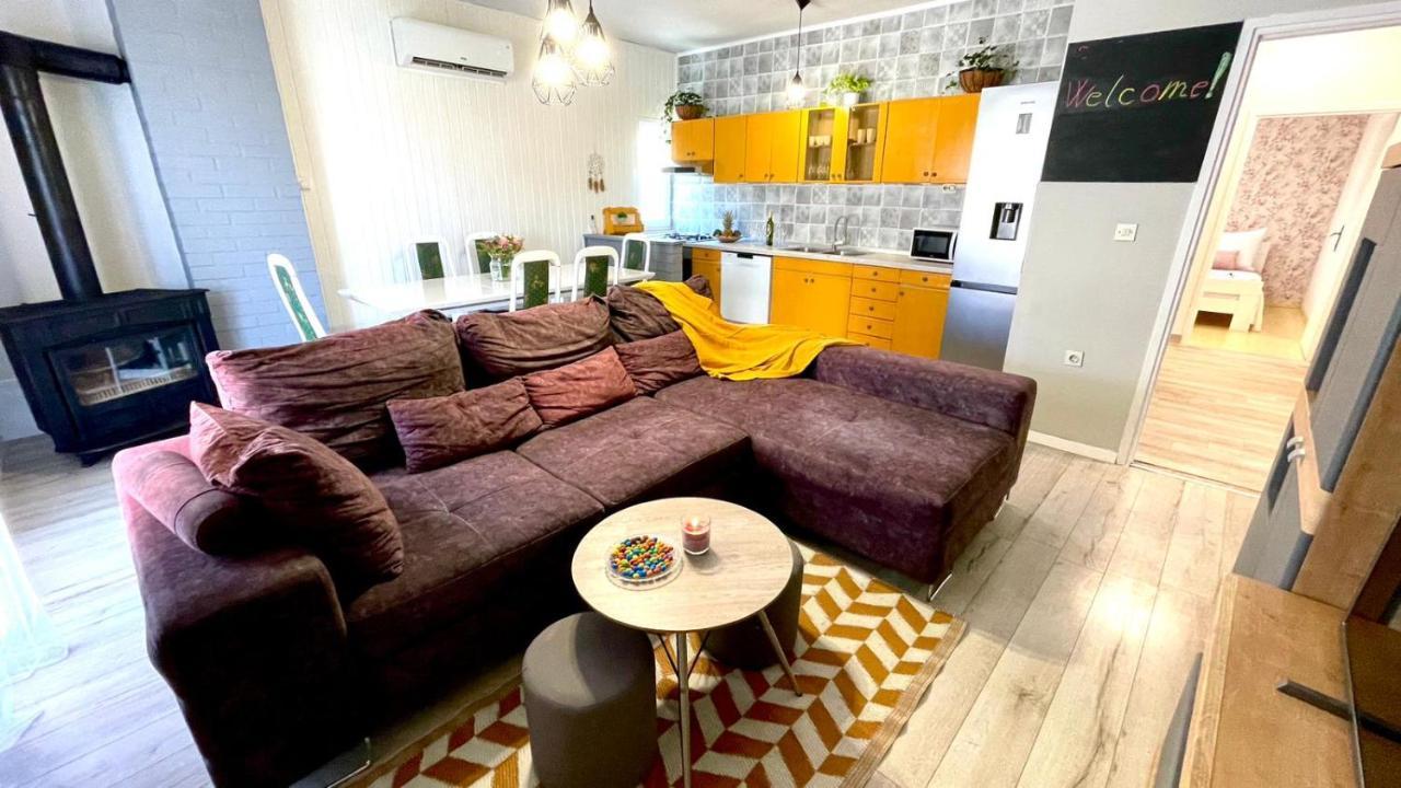 For 6 + Free Parking Place Apartment Zadar